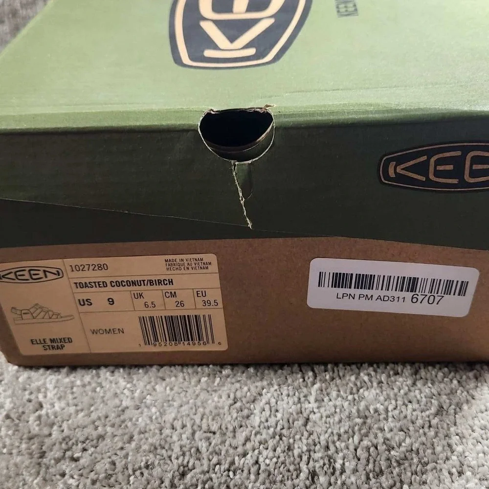 KEEN Elle Mixed Strap Toasted Coconut Birch Bungee Sandal Womens 9
